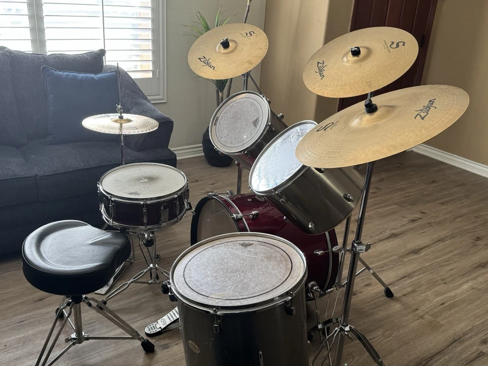 Preloved Pearl Forum 系列全套鼓套装带座椅 — 第 2/4 张图片