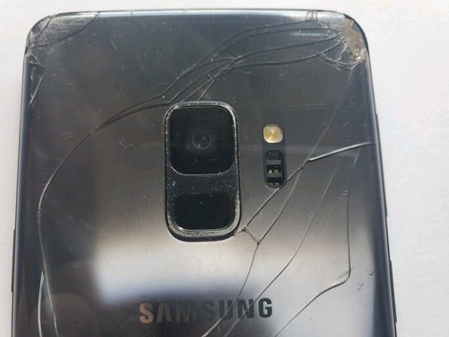Samsung Galaxy S9 - TÉLÉPHONE ne fonctionne pas - POUR PIECES lire description - Photo 3 sur 4
