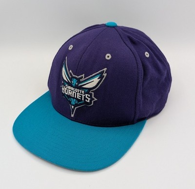 Mitchell & Ness Charlotte Hornets Fitted Hat Size 7 1/2 Two Tone Purple Teal NBA