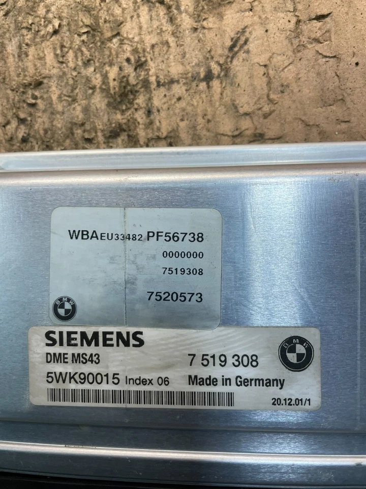 BMW 325i 2001 a 2003 ECU ECM módulo de control del motor computadora OEM V5439 DG Foto 4 de 4