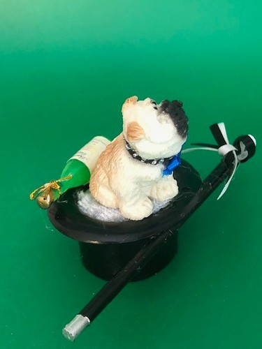 Vintage Mops Hund bereit für Silvester mit Zylinder Champagnerrohr Miniatur Figur - Bild 5 von 7