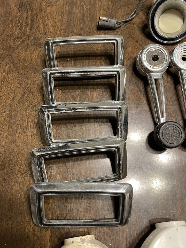 1969-1970 Mercury Cougar различные детали линзы ободки оконные рукоятки эмблемы - Изображение 3 из 4