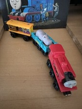 Authentic Learning Wooden Thomas Train Ivo Hugh with Zoo Cars