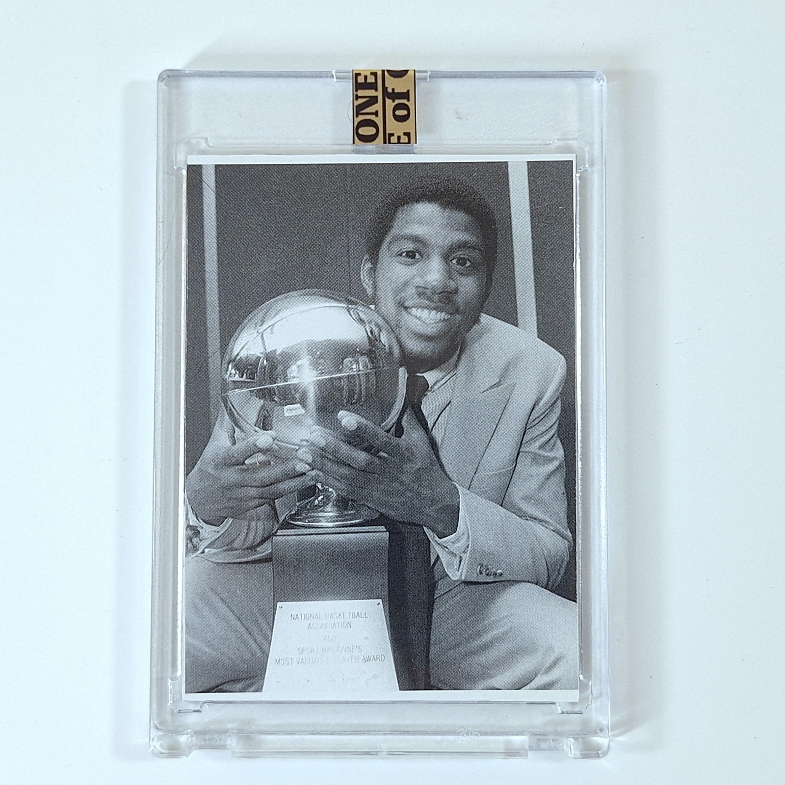 Magic Johnson Encased Relic Cut Auto Gold 1/1 - LA Lakers - FREE SHIPPING view 3