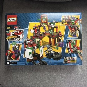 Lego DC Universe Super Heroes- Batman- The Dynamic Duo Funhouse Escape (6857)New