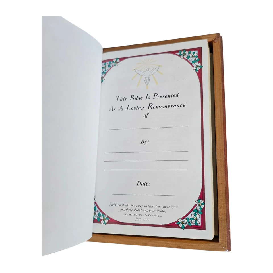 Holy Bible with Decorative Wooden Box – Inspirational Gift Set — 第 3/4 张图片