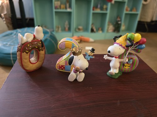 Lot 21 Pieces Figurine Et Accesoire Snoopy Peanuts Snoopy Vintage 1950