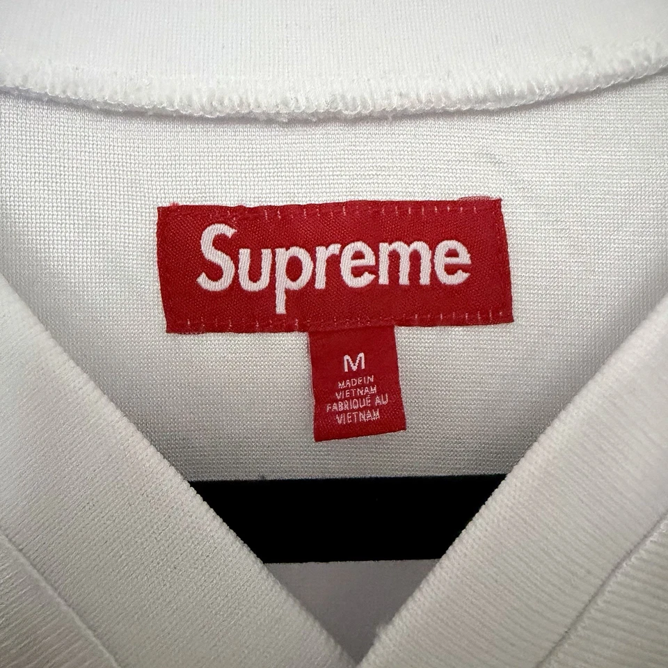 NUEVA Camiseta de Fútbol Supreme Bones Camiseta de Malla Blanca para Hombre Talla Mediana Foto 3 de 4