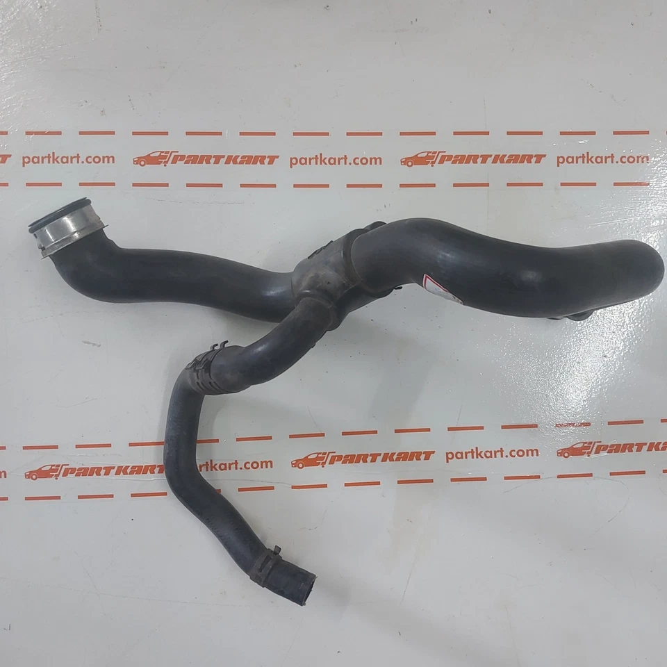 Tubo manguera radiador derecho mercedes benz w204 c200 c220 c230 a2045013782 Foto 2 de 4