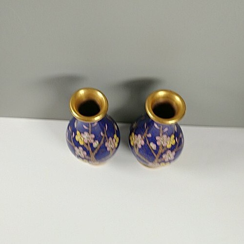 Vintage Chinese Cloisonne Miniature Blue Vase Pair Prunus Metal 10cm tall - Picture 5 of 9