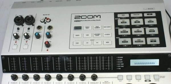 Zoom HD8 Analog MTR Hard Disc Recording - Image 2 of 4