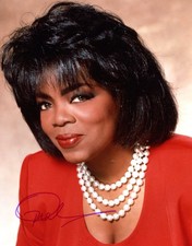 ACTRESS Oprah Winfrey autograph, IP signed photo