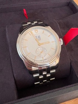 Tudor Glamour Double Date Ref.57100-0002 42mm Silver Dial Full Set Excellent