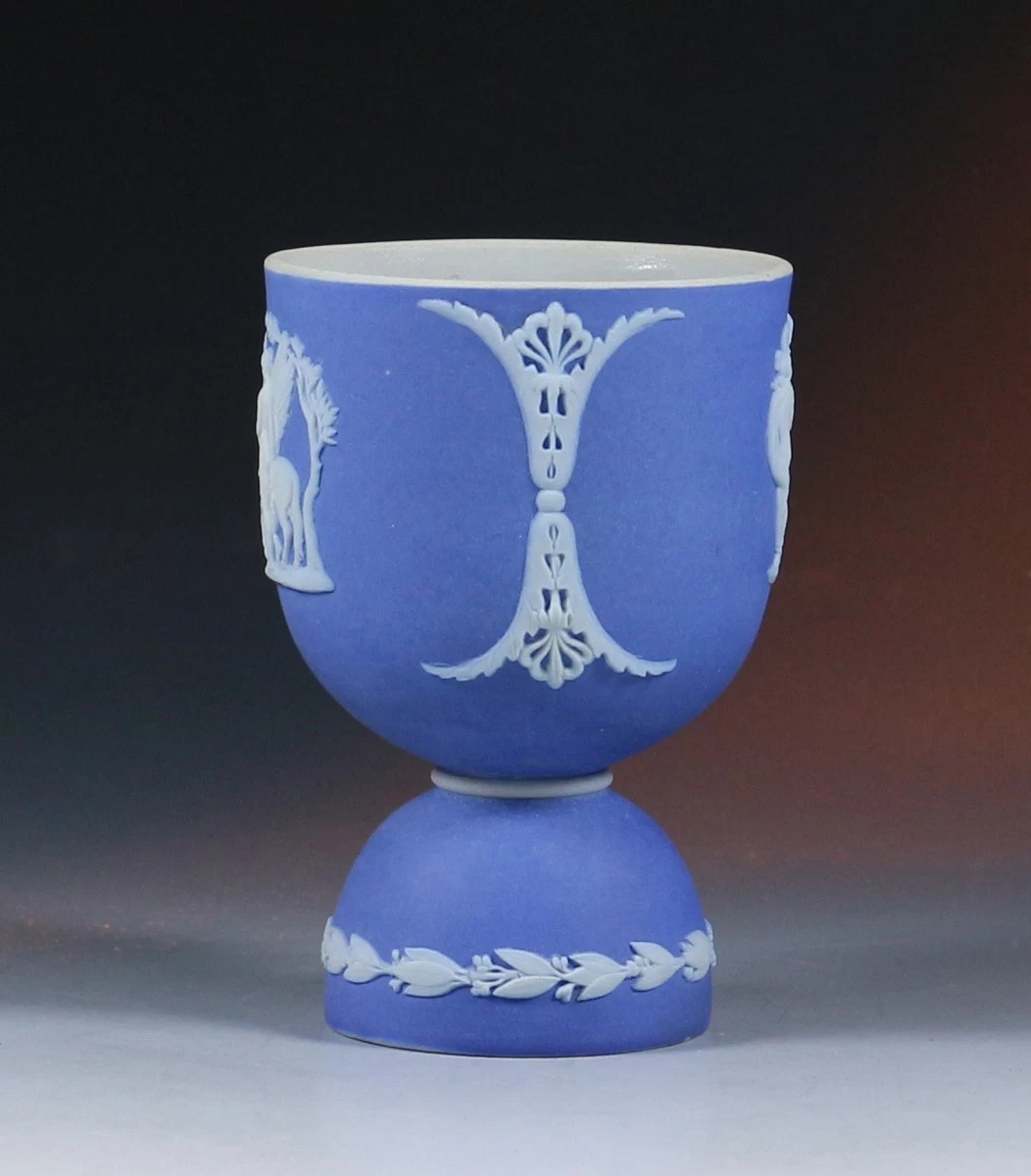 RARE EARLY 20th CENTURY WEDGWOOD JASPERWARE DARK BLUE DIP DOUBLE EGG CUP.