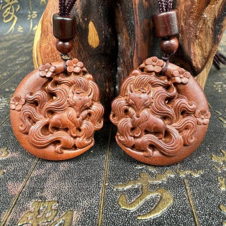 Longhu Mountain Lightning Zao Wood Nine Tail Fox Pendant Necklace Keychain 1PC Foto 3 de 4