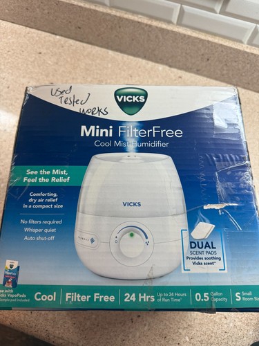 Vicks Mini Filter Free Cool Mist Humidifier - used tested working - Picture 3 of 3