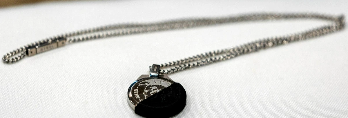 Collana Uomo Unisex Con Ciondolo Mistico E Cordone In Pelle E Gomma – Simboli Occhio Di Horus, Stella Bussola, Pugnale – Regalo Originale