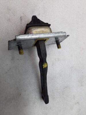L/R LEFT REAR DOOR STOPPER HATCHBACK M/T 2.0L 2001 MAZDA PROTEGE S-131-1P