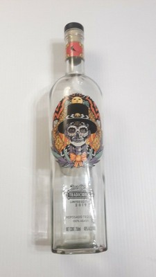 Jose cuervo tradicional repo teq Day of the dead 750m (811538018654)