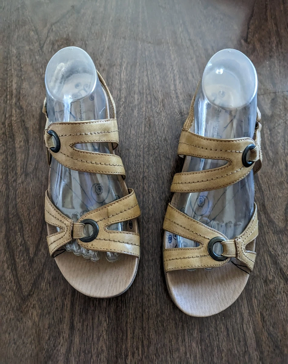 Baretraps sandals shoes camel color vegan leather Jollity women s