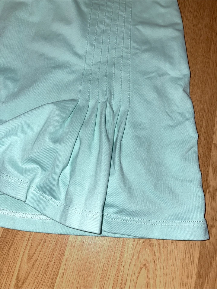 Falda corta para mujer Tail Tech cosida plisada verde espuma de mar talla mediana Foto 2 de 4