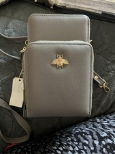 Gray Women  s Crossbody Bag Double Zip Gold Hardware Bee Emblem Detach Strap