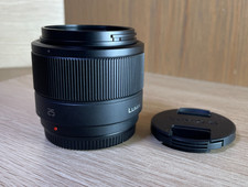 Panasonic LUMIX G 25mm / F1.7 ASPH  Lens+ Hood