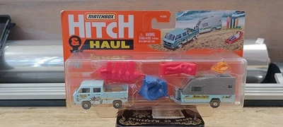 Volkswagen Transporter Pick Up + Caravane Hitch & Paul Matchbox 1/64 2020 - Photo 1/4