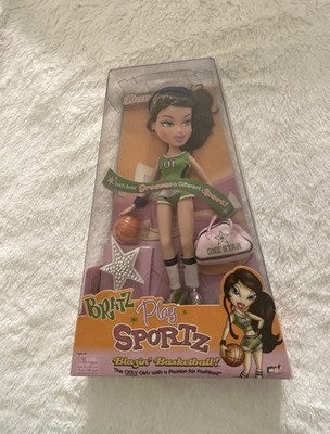 MGA Bratz Play Sportz Dana 10'' Fashion Doll w Accessories Opened Box