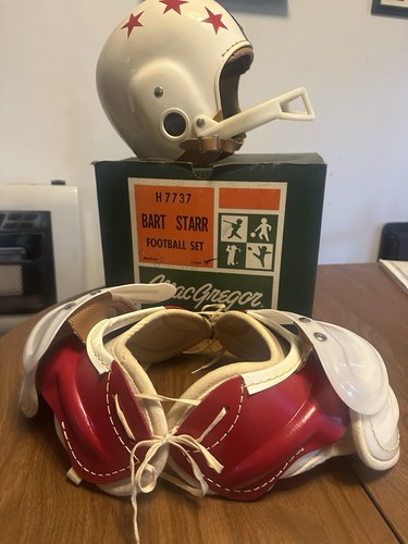 SET CALCIO VINTAGE ANNI 60 MAC GREGOR BART STARR GIOCO BAMBINI CASCO E SPALLINE