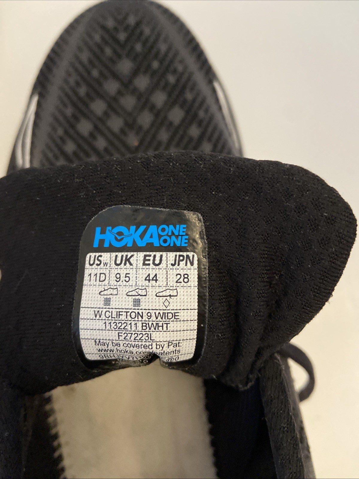 Hoka One One Clifton 9 Running Shoes Women's Size 11 D Wide Black White $145 thumbnail 14