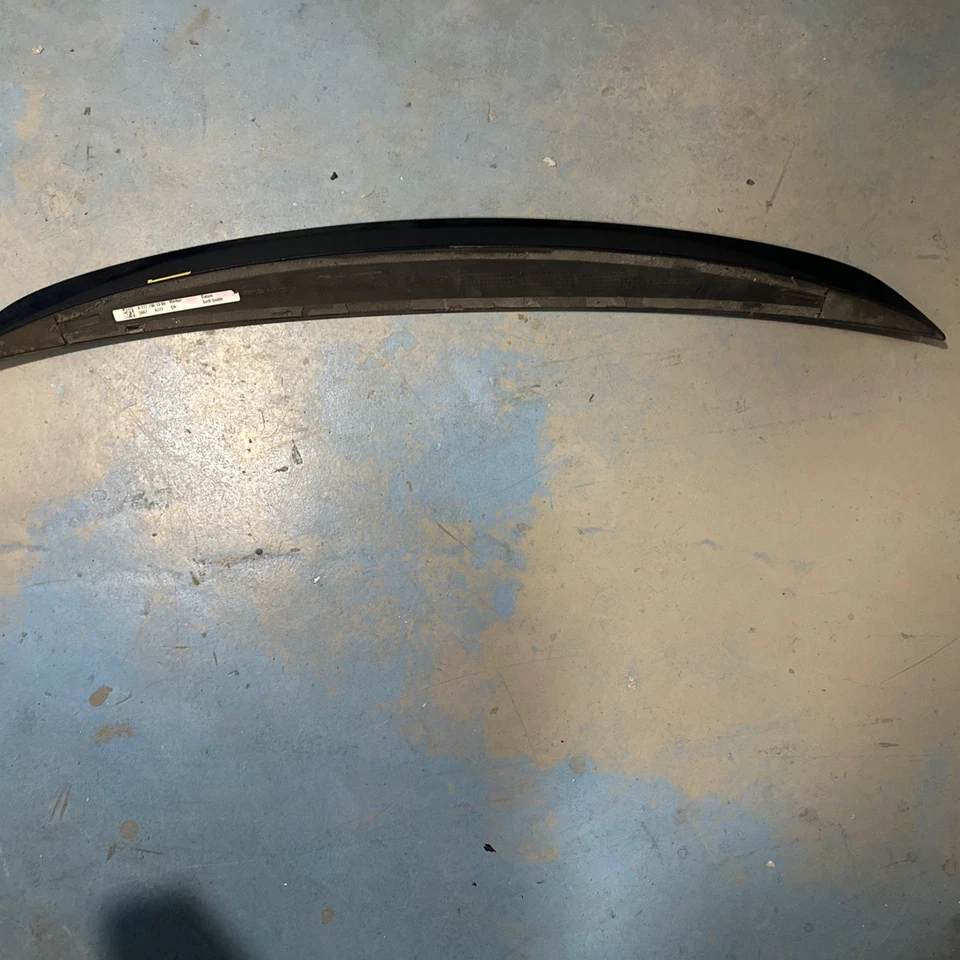 Mercedes A class A35 AMG boot spoiler  Tailgate Spoiler Genuine  A1777901300 - Image 4 of 4