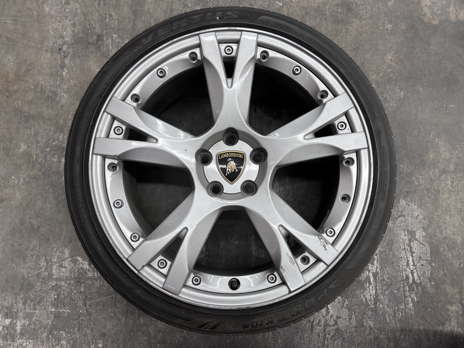 LAMBORGHINI GALLARDO LP560 CALLISTO FRONT SILVER WHEEL RIM OEM 400601025B