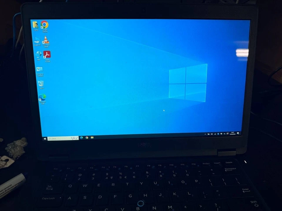 Dell Latitude 5480 · i5-6400 · 8GB · 256GB, foto 2 di 3