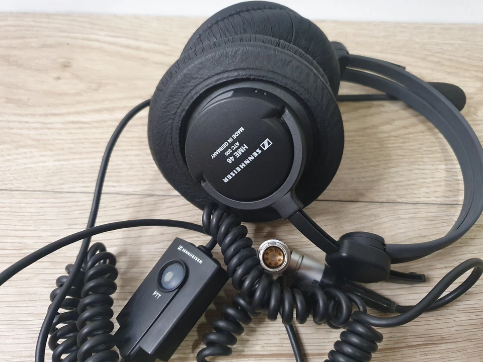 Sennheiser HME 46 Series 46-3 ATC300 On-Ear Aviation Headphones 046-95 w/ Cable, photo 3 of 5