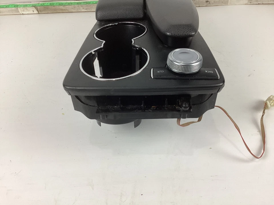 2008-2014 Mercedes-Benz C300 Center Console Armrest Cup Holder Assembly OEM - Image 3 of 4