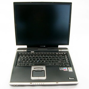 Toshiba Tecra PT831A 15" Notebook -defekt, für Bastler/Ersatzteile*mit Rechnung*