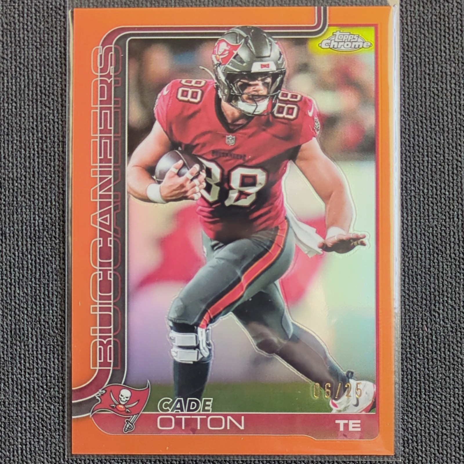 2026 Topps Chrome Cade Otton #284 Tampa Bay Buccaneers Serial Numbered /25