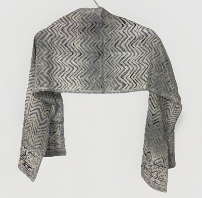 Adrienne Vittadini Sheer Poly Silk Scarf Ombre Grey Blue Metallic Silver Fleck