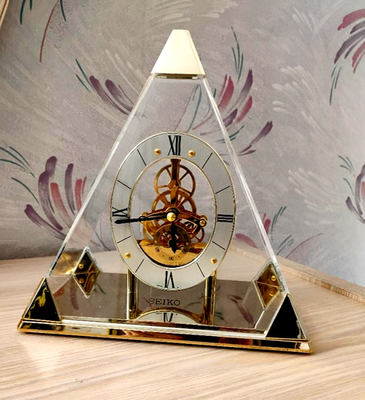 Vintage Seiko Pyramid Lucite Skeleton Quartz Mantel Table Clock