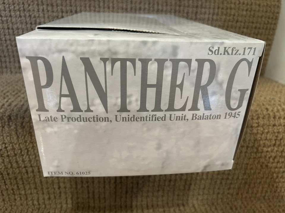 Dragon Armor 1:35 Panther G Late Production, Balaton 1945, No. 61025 - Image 4 of 4