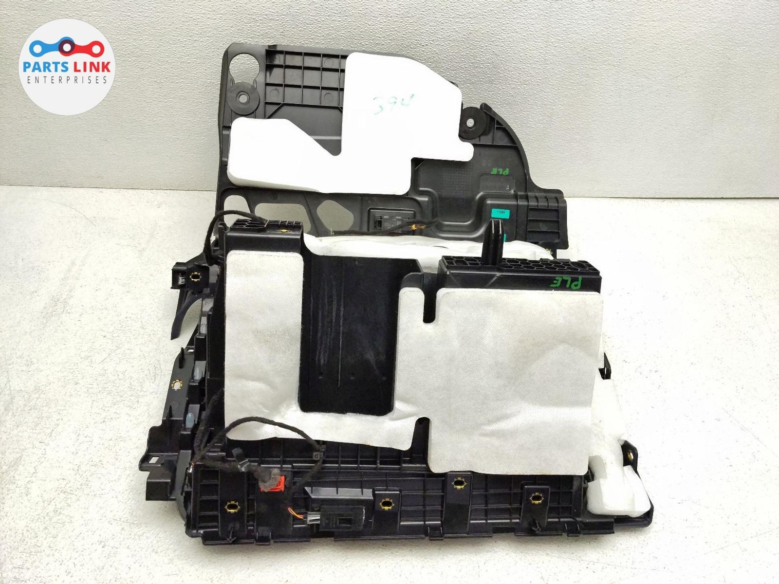 Bentley Bentayga 2016-2020 LEFT Glove box
