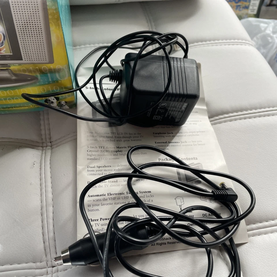 RCA 5” LCD TV Mini Portable Matrix Screen W Box Charger Accessories Tested Works - Image 3 of 4