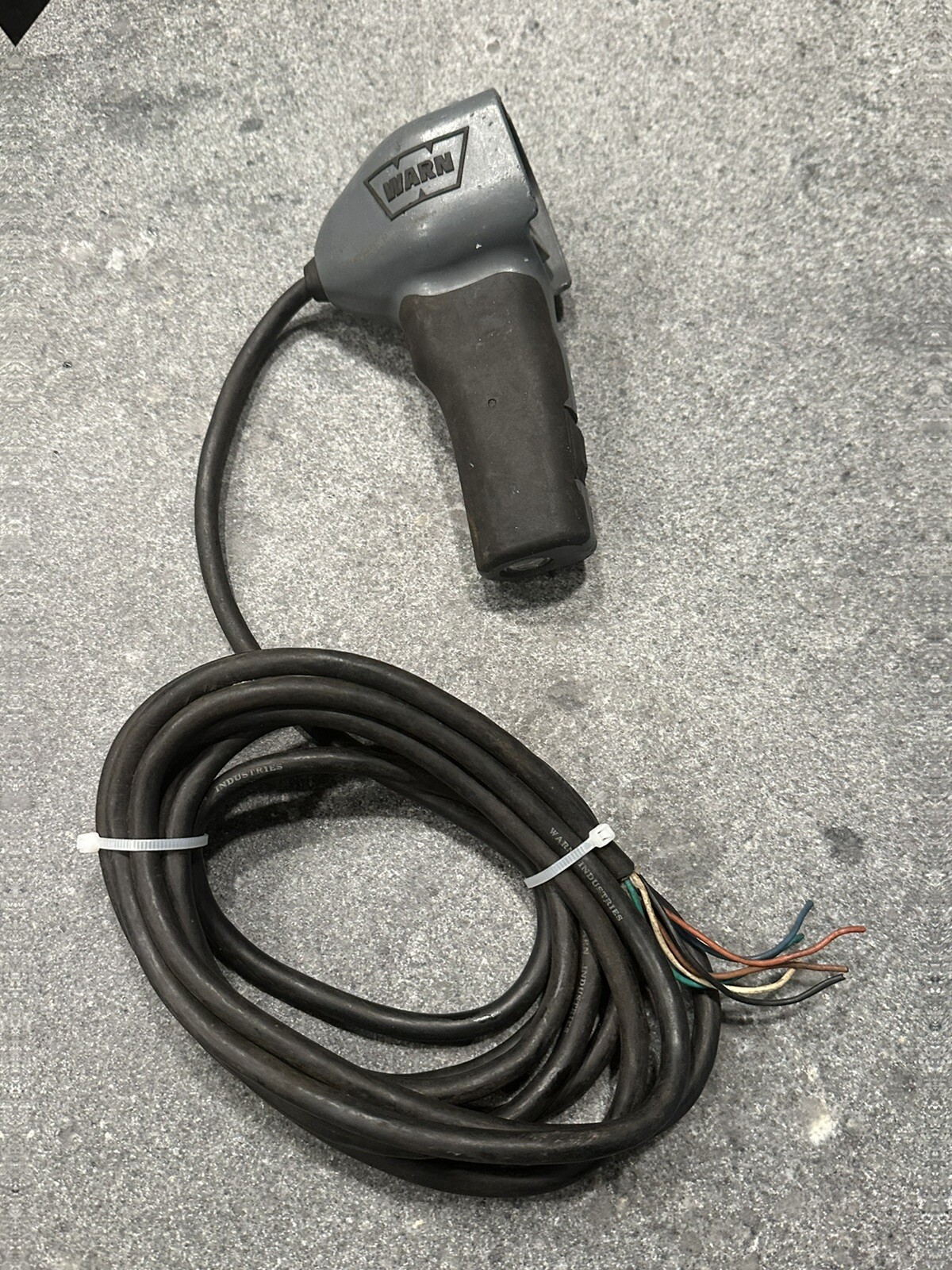Picture 4 of 4