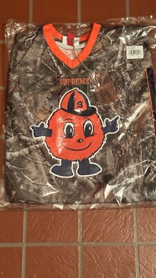 Supreme®/Mitchell & Ness® NCAA Hockey Jersey Syracuse Size Supreme®/Mitchell & Ness® NCAA Hockey Jersey Syracuse Size