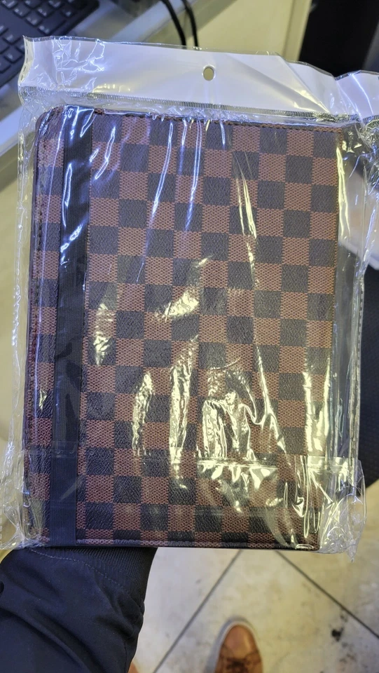 Ipad 9.7, 10.2, 10.5, 10.9, 11, 12.9 cases covers open book folding - Image 2 of 4