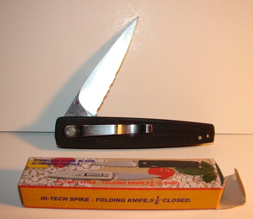 Stainless Steel, 4-inch Folding Knife w/box - China - One-hand "flick" opening. - Picture 6 of 7