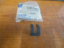 OE GM 22644765 Front Floor Console Rear Cup Holder Spring