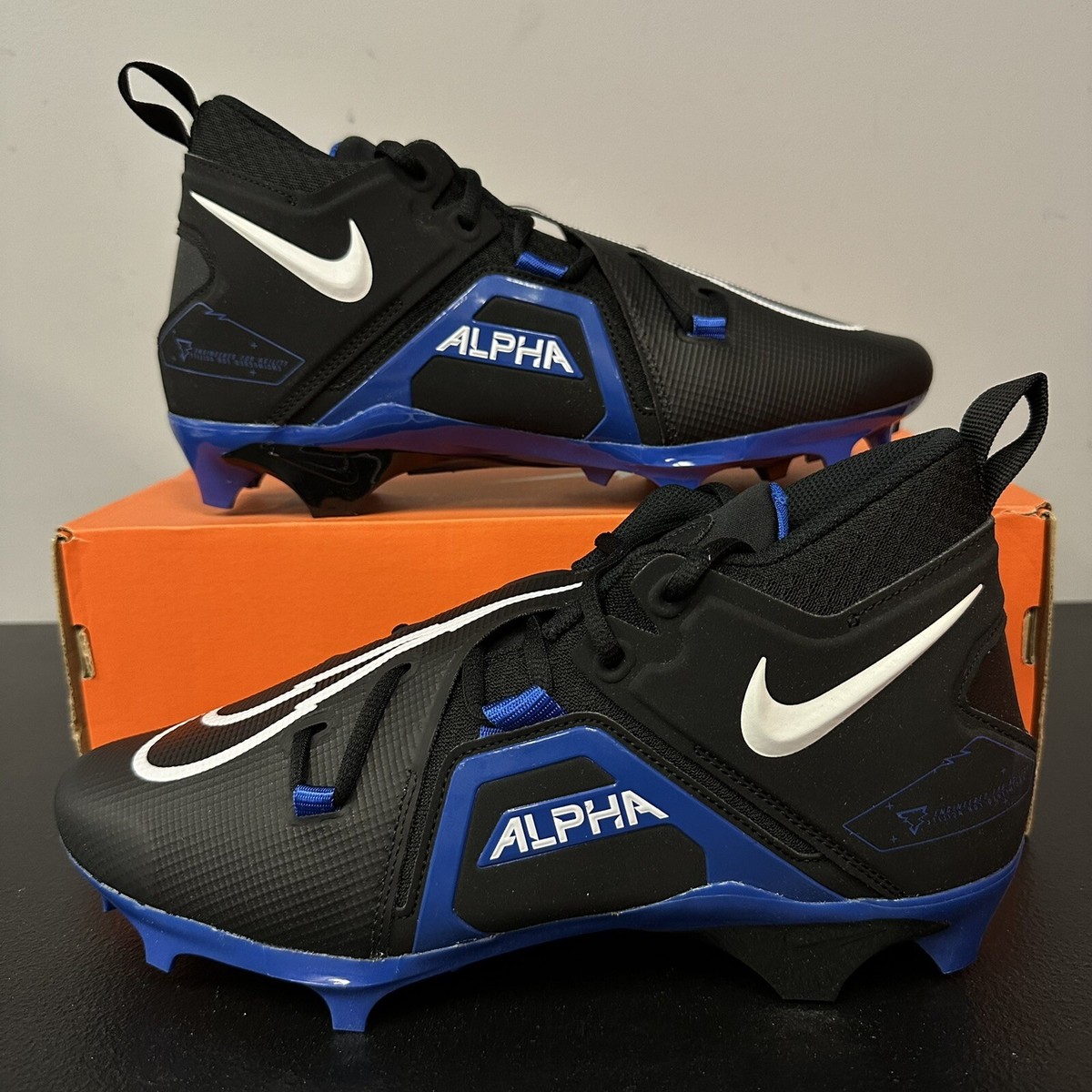 スパイク NIKE ALPHA MENACE PRO 3 Amazon.com | Nike Alpha Menace Pro 3 Men's Football Cleats