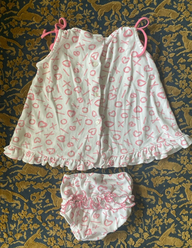 Bella Bliss Baby Girl 2 piece hearts Valentine love design 24mo - Picture 2 of 5